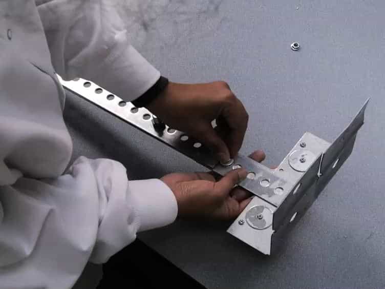 Do-It-Yourself Device for Recovery of Cryopreserved Samples Accidentally Dropped into Cryogenic Storage Tanks