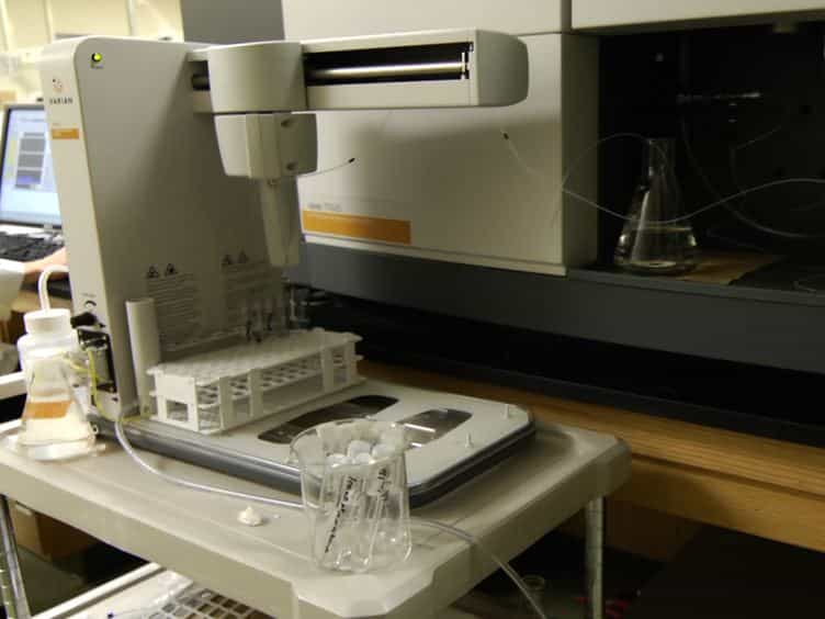 Tangential Flow Ultrafiltration: A &ldquo;Green&rdquo; Method for the Size Selection and Concentration of Colloidal Silver Nanoparticles