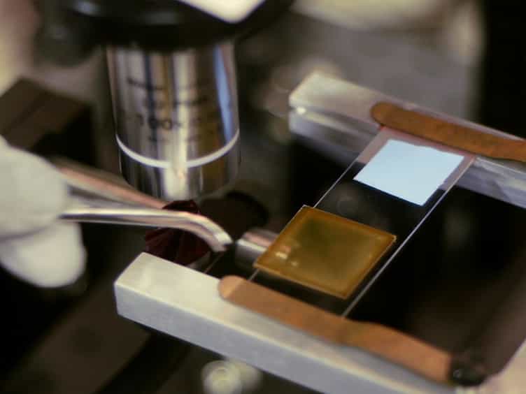 A Method to Fabricate Disconnected Silver Nanostructures in 3D