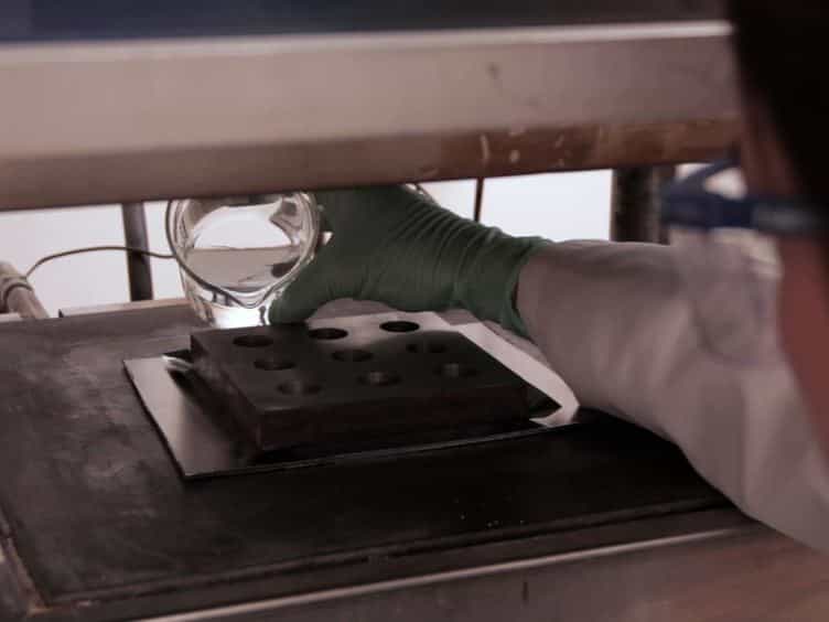 Preparing Silica Aerogel Monoliths via a Rapid Supercritical Extraction Method
