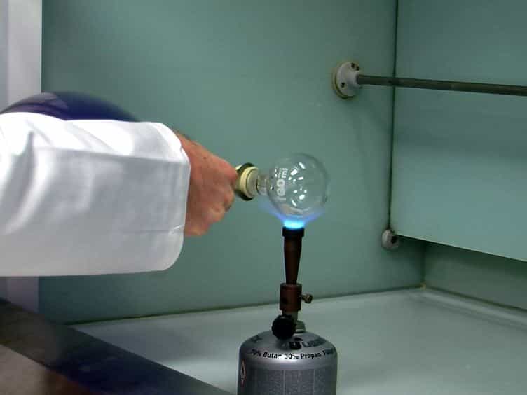 Synthesis and Purification of Iodoaziridines Involving Quantitative Selection of the Optimal Stationary Phase for Chromatography