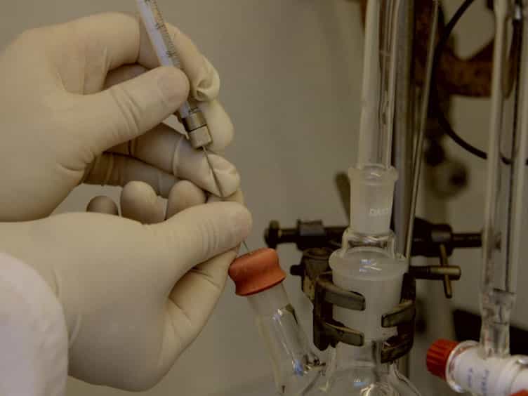 Stabilizing Hepatocellular Phenotype Using Optimized Synthetic Surfaces