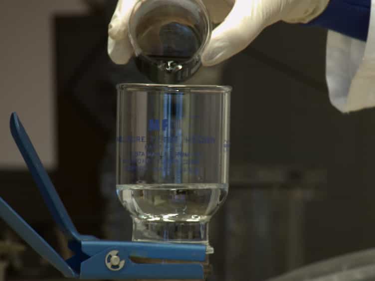 Transport of Surface-modified Carbon Nanotubes through a Soil Column