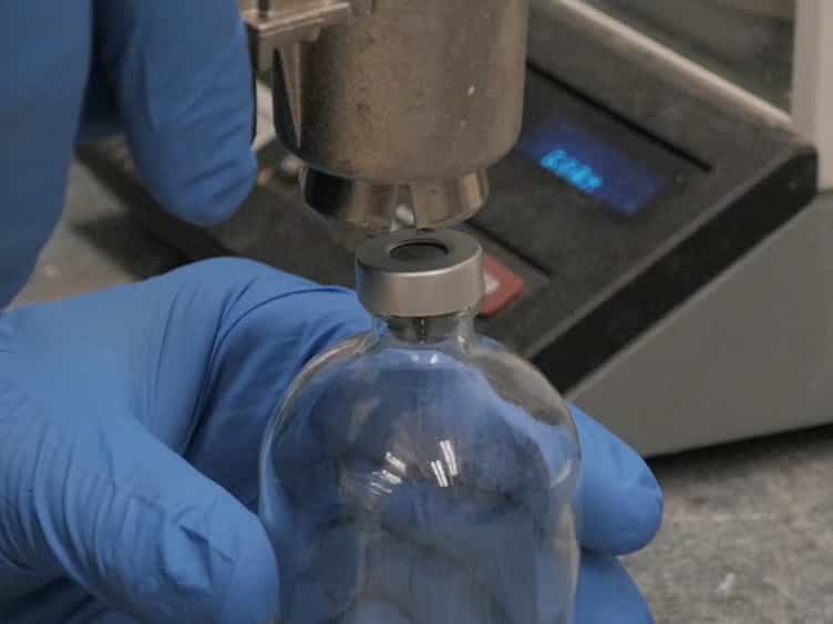 Measuring Carbon-based Contaminant Mineralization Using Combined CO2 Flux and Radiocarbon Analyses