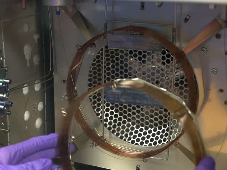 Measurement of H2S in Crude Oil and Crude Oil Headspace Using Multidimensional Gas Chromatography, Deans Switching and Sulfur-selective Detection