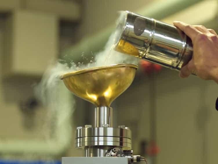 Quantification of Hydrogen Concentrations in Surface and Interface Layers and Bulk Materials through Depth Profiling with Nuclear Reaction Analysis