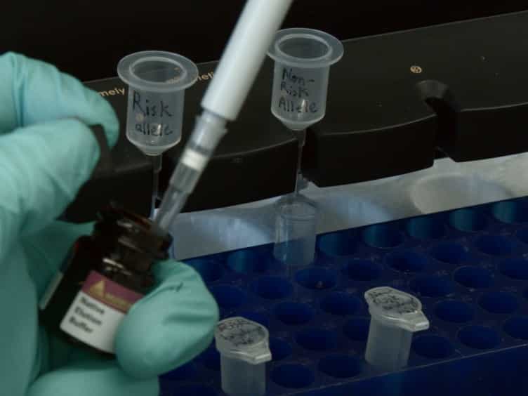 Screening for Functional Non-coding Genetic Variants Using Electrophoretic Mobility Shift Assay EMSA and DNA-affinity Precipitation Assay DAPA