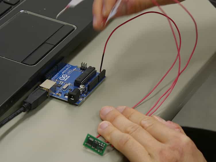 A Method for Evaluating Timeliness and Accuracy of Volitional Motor Responses to Vibrotactile Stimuli