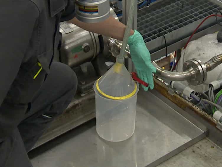 Fast Pyrolysis of Biomass Residues in a Twin-screw Mixing Reactor
