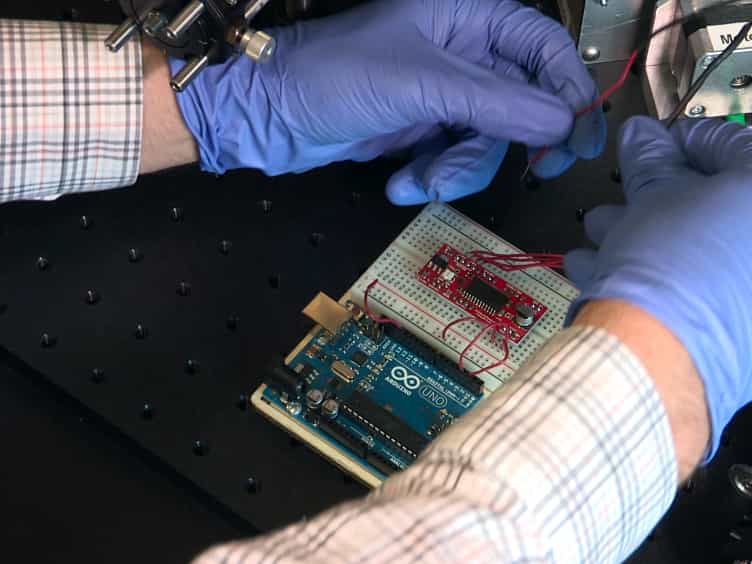 Multimodal Imaging and Spectroscopy Fiber-bundle Microendoscopy Platform for Non-invasive, In Vivo Tissue Analysis