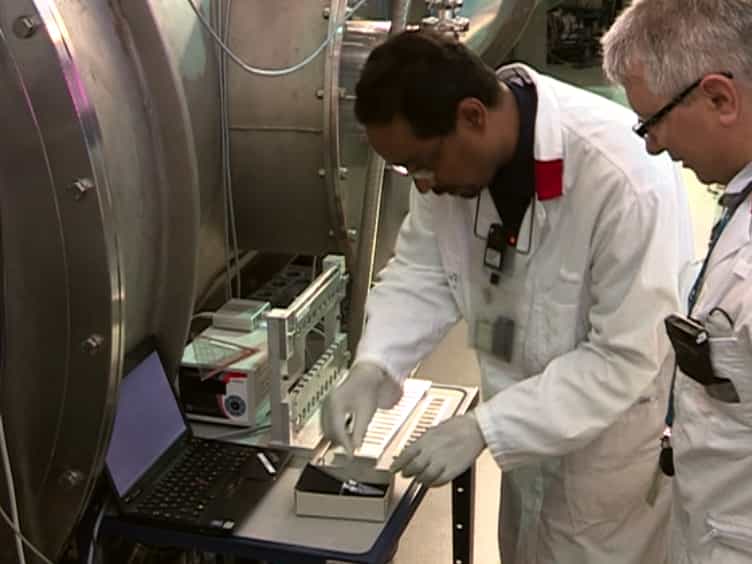 Studying Soft-matter and Biological Systems over a Wide Length-scale from Nanometer and Micrometer Sizes at the Small-angle Neutron Diffractometer KWS-2