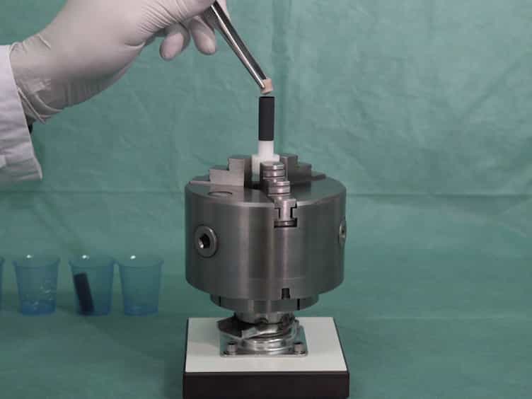 An Experimental and Finite Element Protocol to Investigate the Transport of Neutral and Charged Solutes across Articular Cartilage