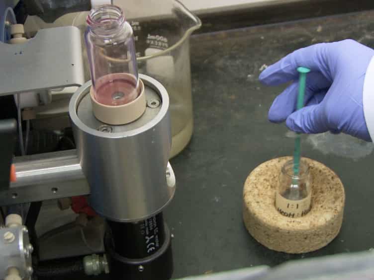 Preparation and Evaluation of 99mTc-labeled Tridentate Chelates for Pre-targeting Using Bioorthogonal Chemistry