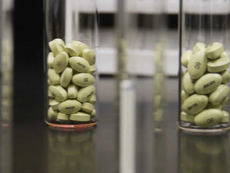 Application and Methodology of the Non-destructive 19F Time-domain NMR Technique to Measure the Content in Fluorine-containing Drug Products