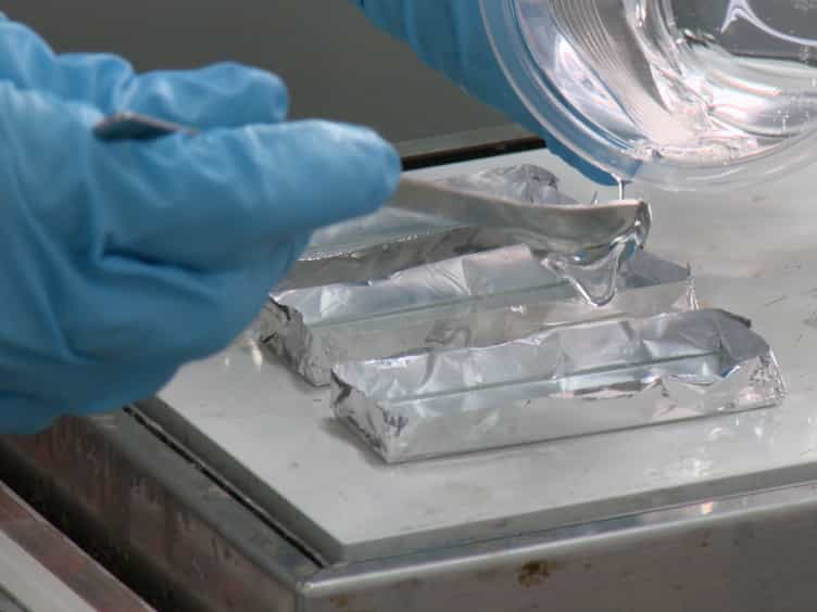 Microfluidic Dry-spinning and Characterization of Regenerated Silk Fibroin Fibers