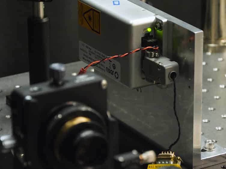 A Protocol for Real-time 3D Single Particle Tracking