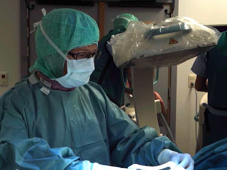 Treating Low Back Pain in Failed Back Surgery Patients with Multicolumn-lead Spinal Cord Stimulation