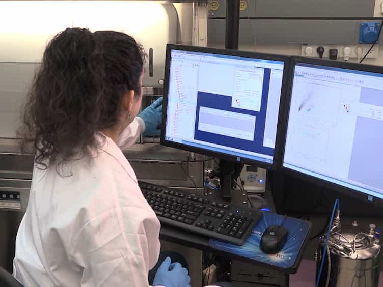 Isolation Protocol of Mouse Monocyte-derived Dendritic Cells and Their Subsequent In Vitro Activation with Tumor Immune Complexes