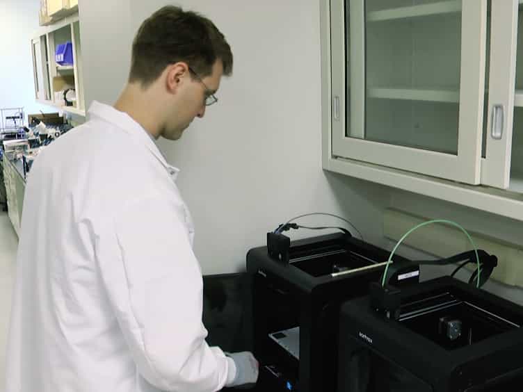 Three-dimensional Printing of Thermoplastic Materials to Create Automated Syringe Pumps with Feedback Control for Microfluidic Applications