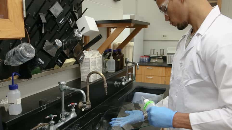 An In Vitro Assay to Detect tRNA-Isopentenyl Transferase Activity