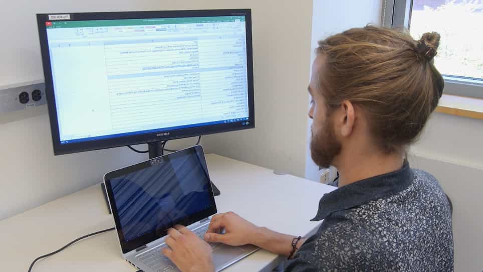 A Metadata Extraction Approach for Clinical Case Reports to Enable Advanced Understanding of Biomedical Concepts