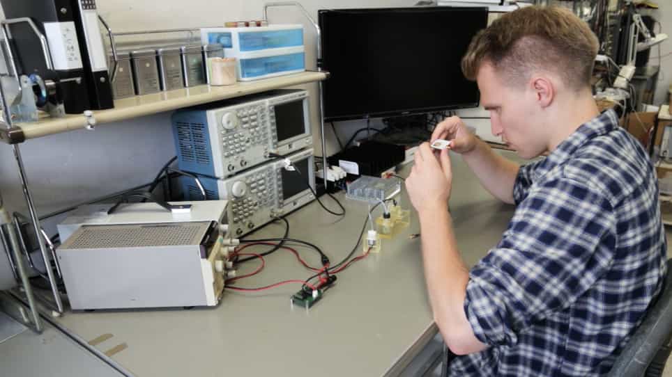 Enhancement Method of Surface Acoustic Wave-Atomizer Efficiency for Olfactory Display