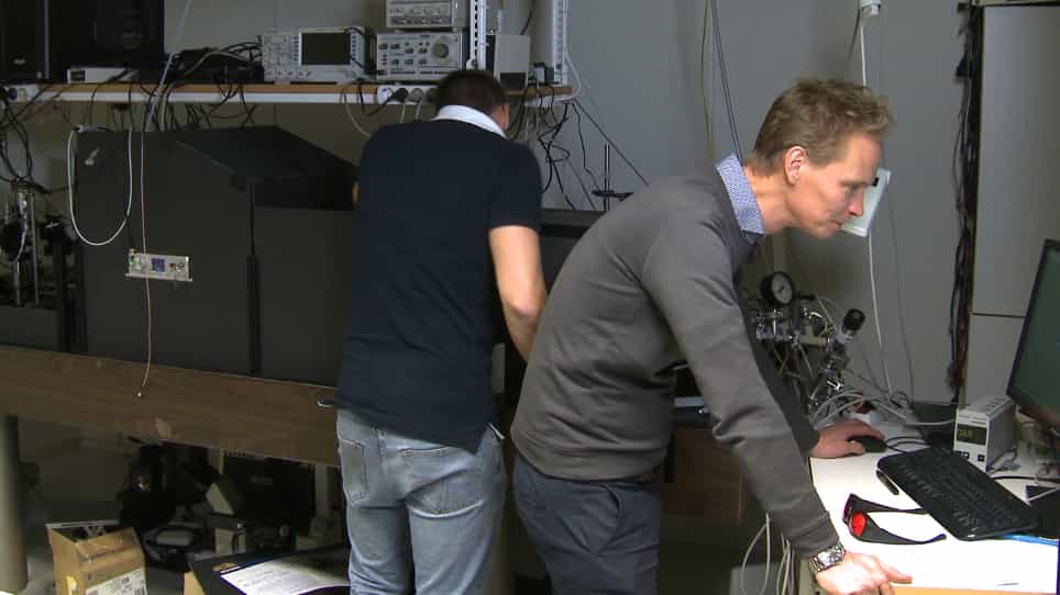 Safe Experimentation in Optical Levitation of Charged Droplets Using Remote Labs