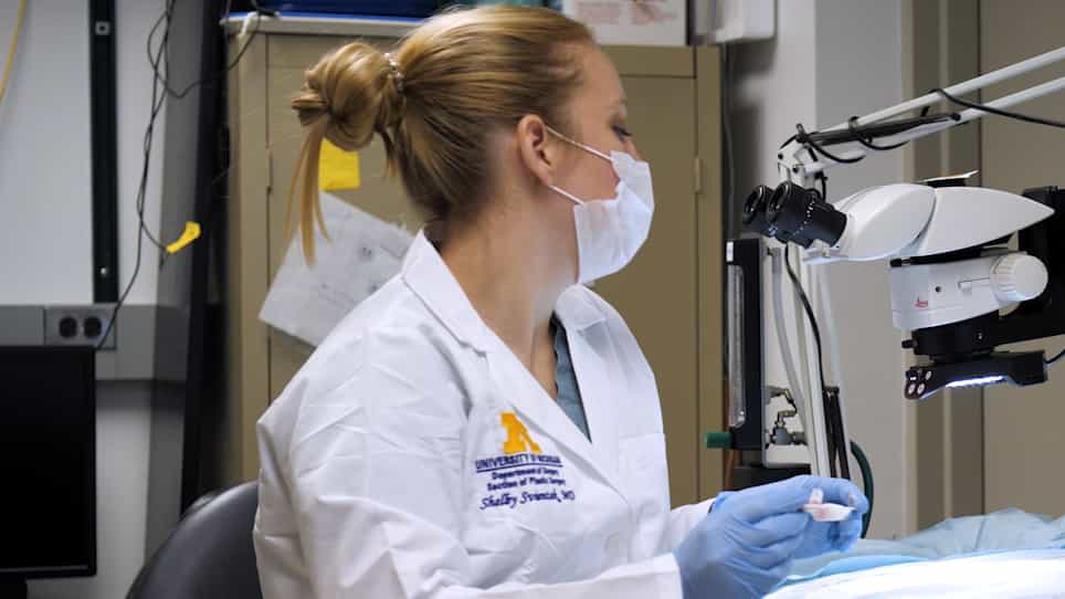 Fabrication of the Composite Regenerative Peripheral Nerve Interface C-RPNI in the Adult Rat