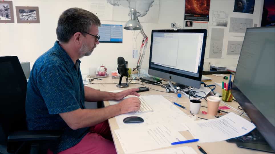 Analyzing Melts and Fluids from Ab Initio Molecular Dynamics Simulations with the UMD Package