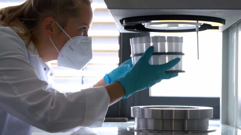3D Printing - Evaluating Particle Emissions of a 3D Printing Pen