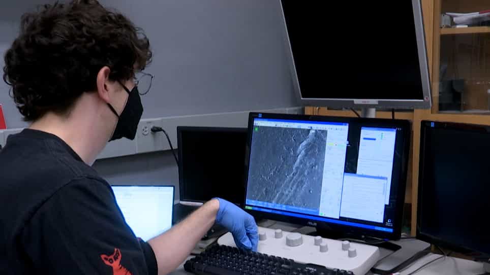 Nanoscale Characterization of Liquid-Solid Interfaces by Coupling Cryo-Focused Ion Beam Milling with Scanning Electron Microscopy and Spectroscopy