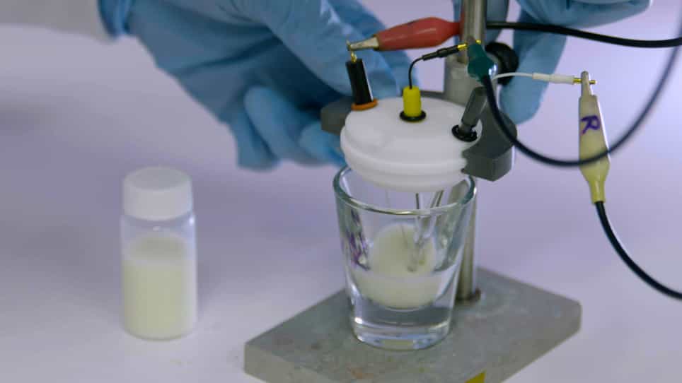 Electrochemical Preparation of Poly3,4-Ethylenedioxythiophene Layers on Gold Microelectrodes for Uric Acid-Sensing Applications