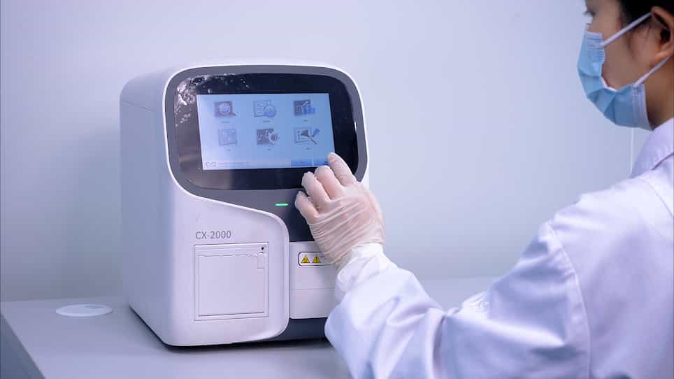 Evaluation of a Point-of-Care Testing Analyzer for Measuring Peripheral Blood Leukocytes