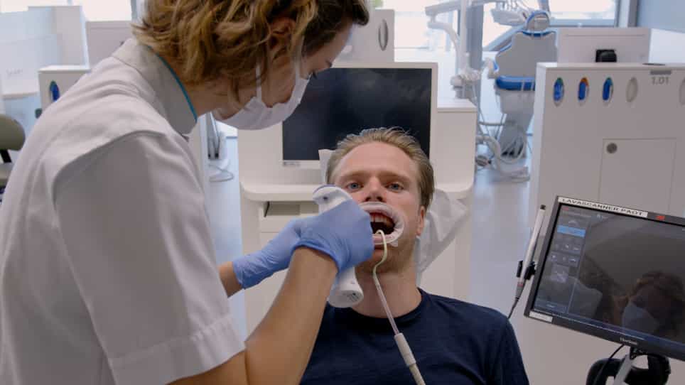 Precision of In Vivo Quantitative Tooth Wear Measurement Using Intra-Oral Scans