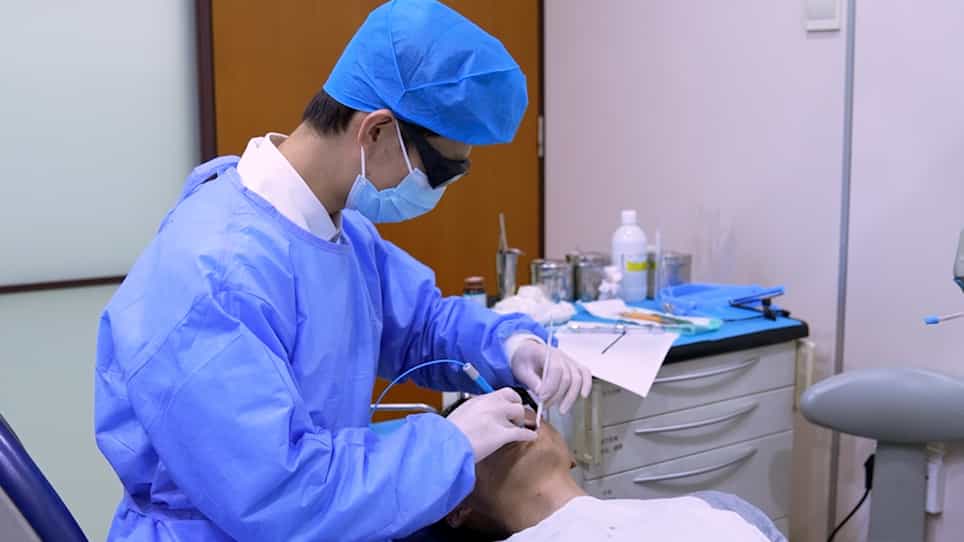 Adjunctive Diode Laser Therapy and Probiotic Lactobacillus Therapy in the Treatment of Periodontitis and Peri-Implant Disease