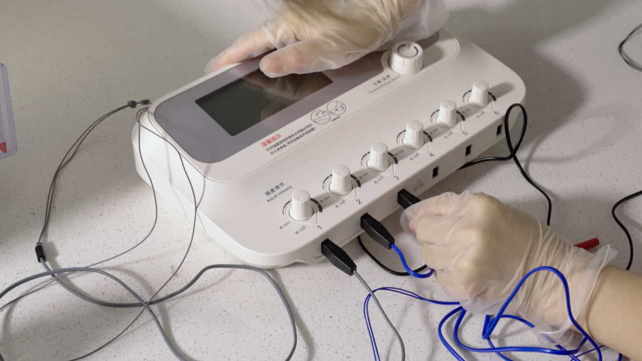 Author Spotlight: Using a 3D-Printed Holder for Simultaneous Multiple Electroacupuncture Operation