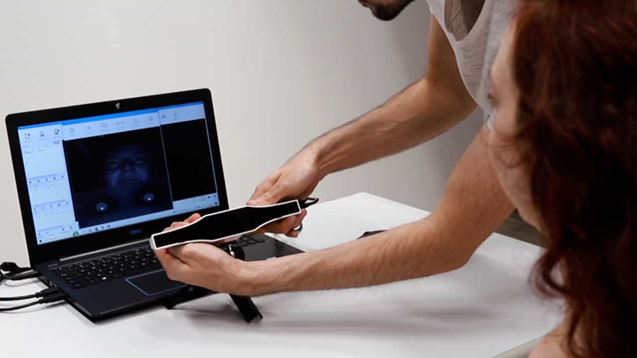 Author Spotlight: Insights into the Analysis of Human Interaction with 3D Virtual Objects
