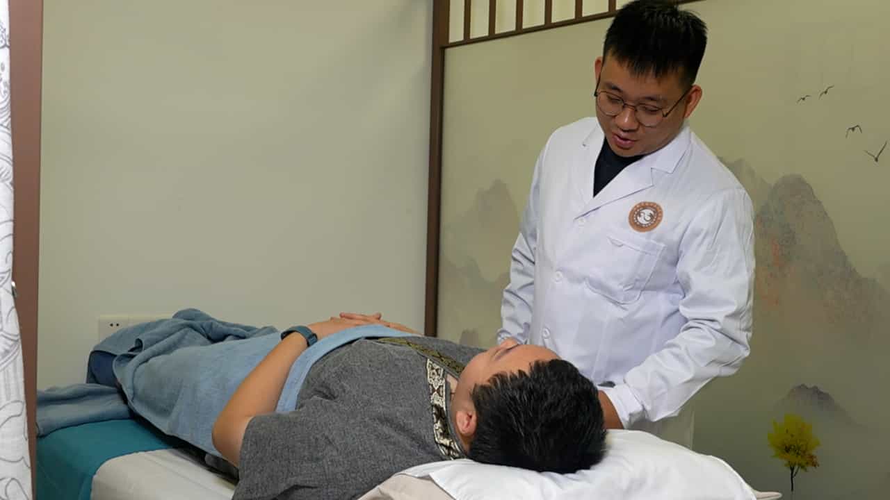 Author Spotlight: Evaluating the Therapeutic Efficacy of Moving Cupping Along Meridians for Acute Exacerbation of COPD