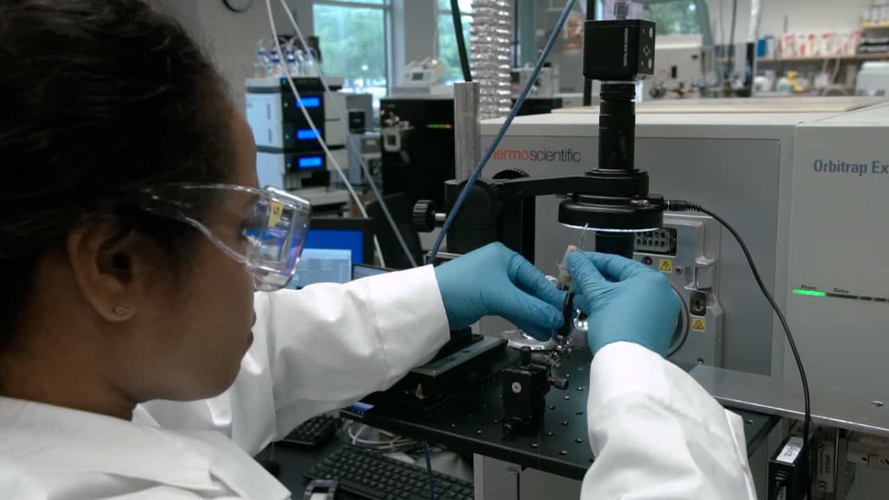 Sample Preparation for Single Cell Mass Spectrometry Metabolomics Studies: Combined Cell Washing, Quenching, Drying, and Storage