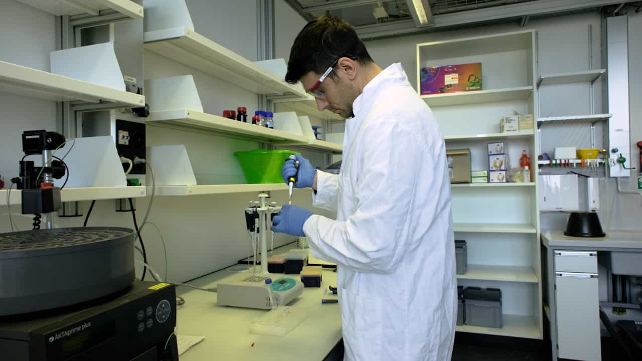 Using Solution NMR to Characterize Biomolecular Condensates Under Biphasic Conditions