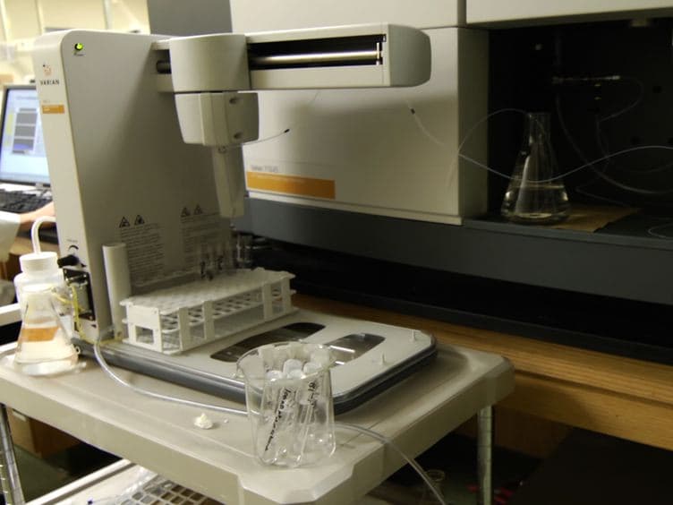 Tangential Flow Ultrafiltration: A &ldquo;Green&rdquo; Method for the Size Selection and Concentration of Colloidal Silver Nanoparticles