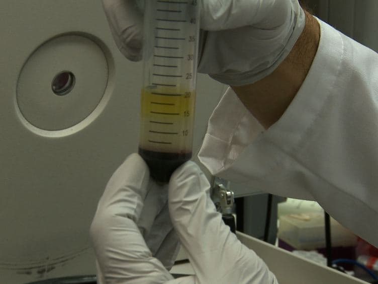 Rapid Isolation of Viable Circulating Tumor Cells from Patient Blood Samples