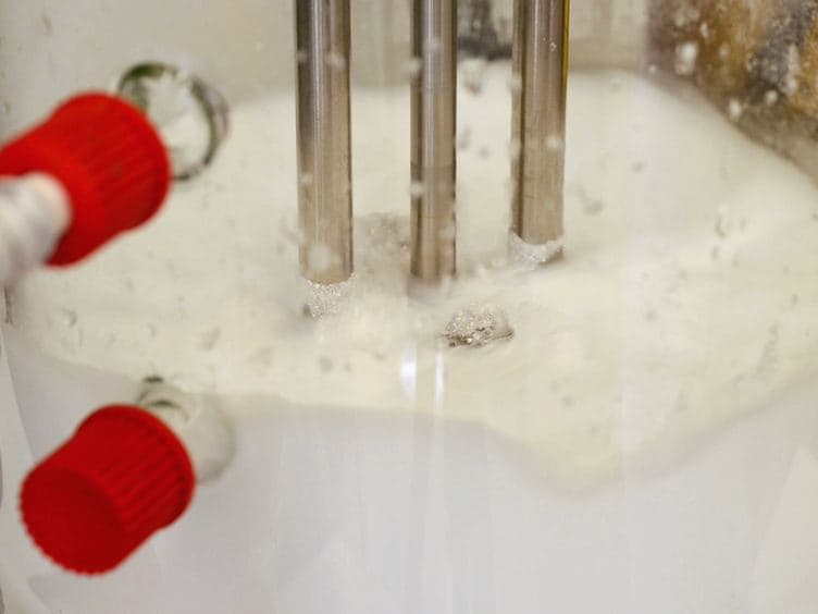 Manufacture of Concentrated, Lipid-based Oxygen Microbubble Emulsions by High Shear Homogenization and Serial Concentration