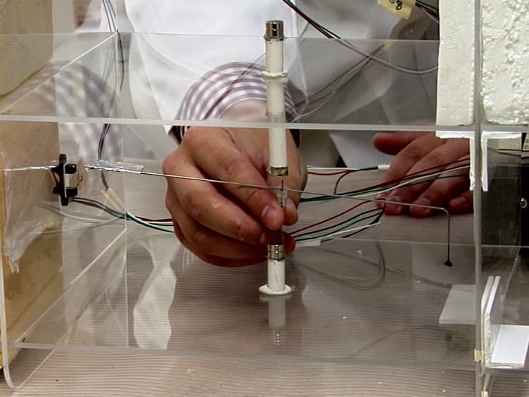 A Simple Flight Mill for the Study of Tethered Flight in Insects