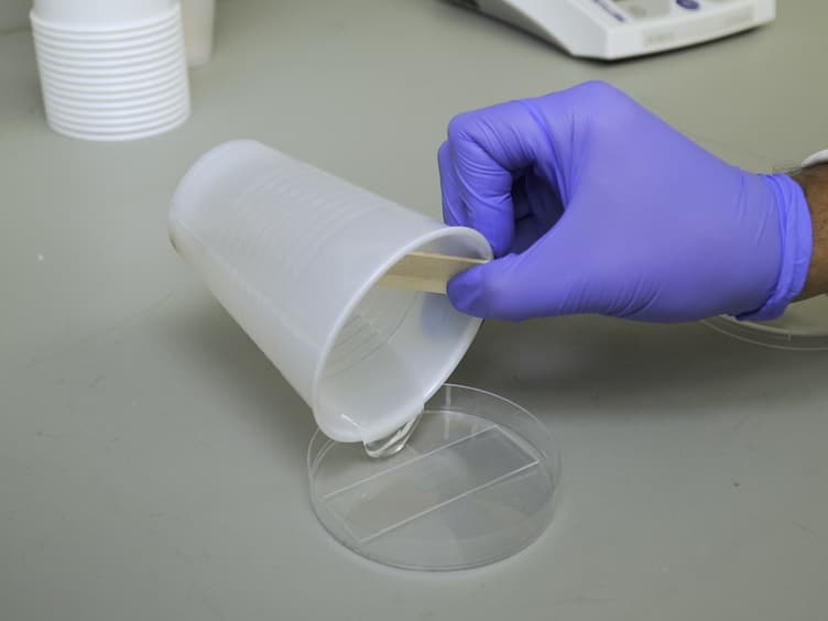 A Versatile Method of Patterning Proteins and Cells