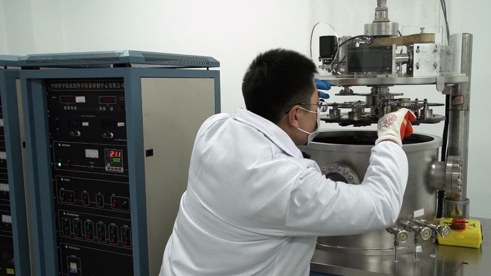 Radio Frequency Magnetron Sputtering of GdBa2Cu3O7ÃƒÆ’Ã‚Â¢Ãƒâ€¹Ã¢â‚¬Â 'ÃƒÆ’Ã…Â½ Â´/ La0.67Sr0.33MnO3 Quasi-bilayer Films on SrTiO3 STO Single-crystal Substrates