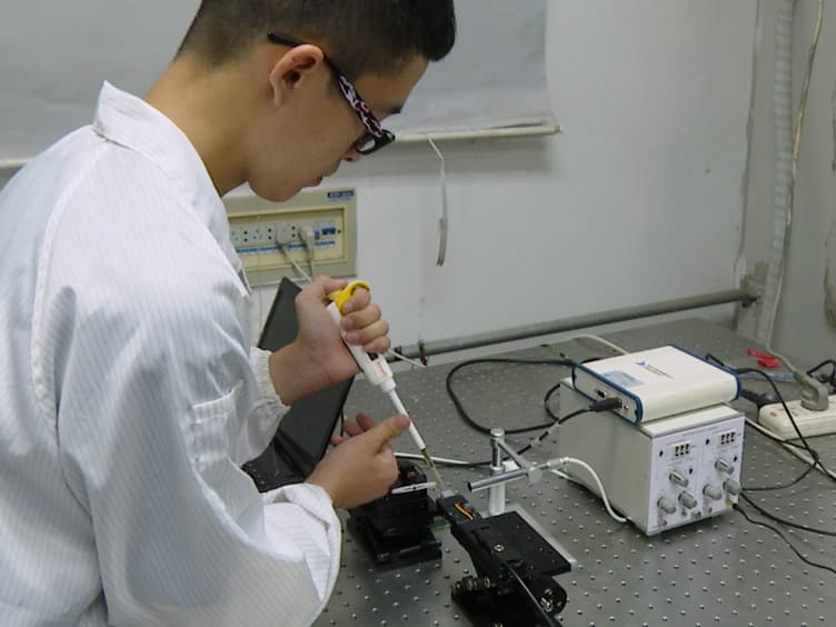Measurement of Dynamic Force Acted on Water Strider Leg Jumping Upward by the PVDF Film Sensor