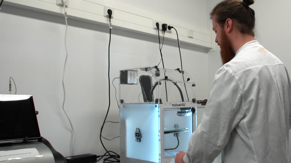 High-Resolution 3D Imaging of Rabies Virus Infection in Solvent-Cleared Brain Tissue