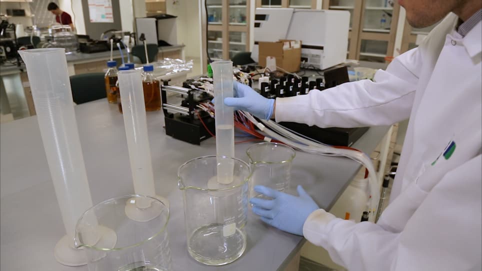 Designing Automated, High-throughput, Continuous Cell Growth Experiments Using eVOLVER