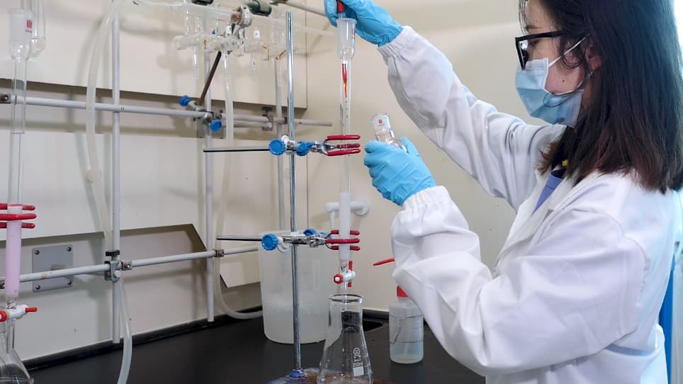 Optimized Griess Reaction for UV-Vis and Naked-eye Determination of Anti-malarial Primaquine